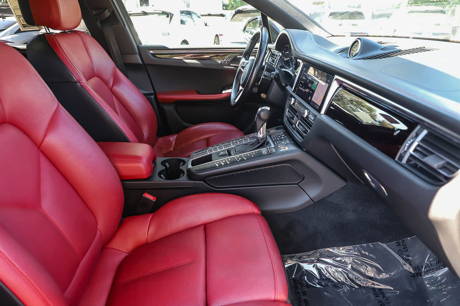 Used 2021 Porsche Macan GTS AWD/4WD image 23