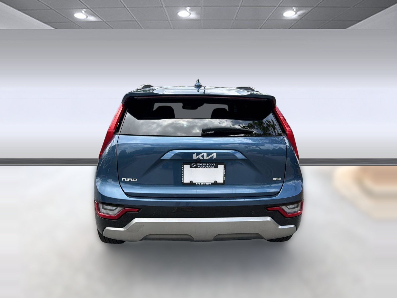 Used 2023 Kia Niro SX Touring FWD image 10