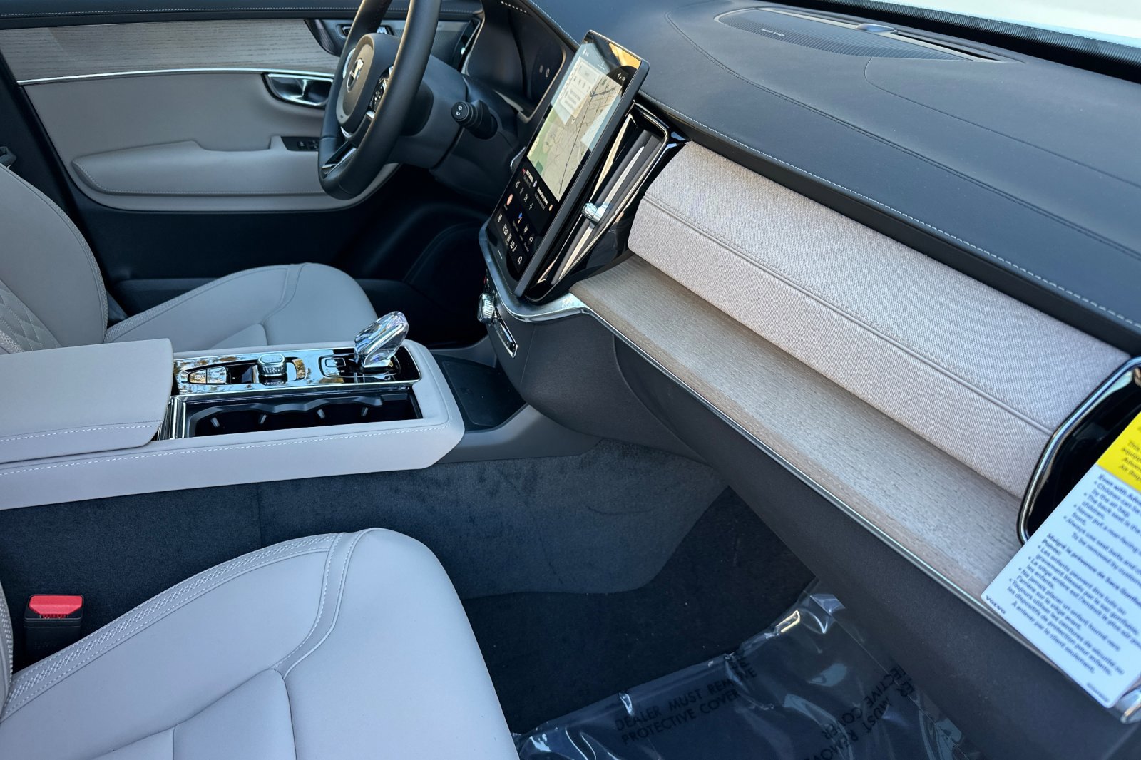 New 2026 Volvo XC90 B6 Plus image 14