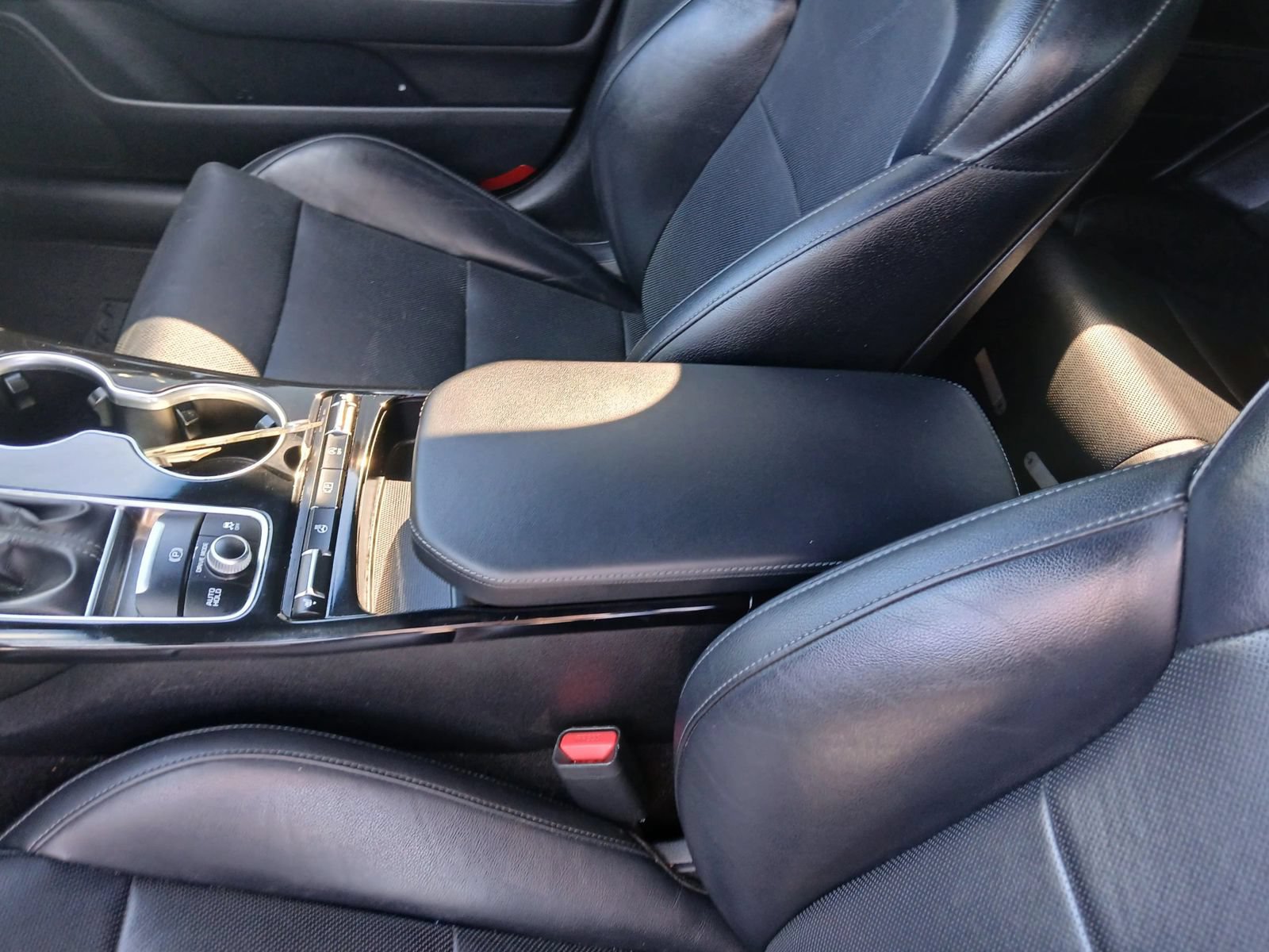 Used 2022 Kia Stinger GT-Line AWD/4WD image 8