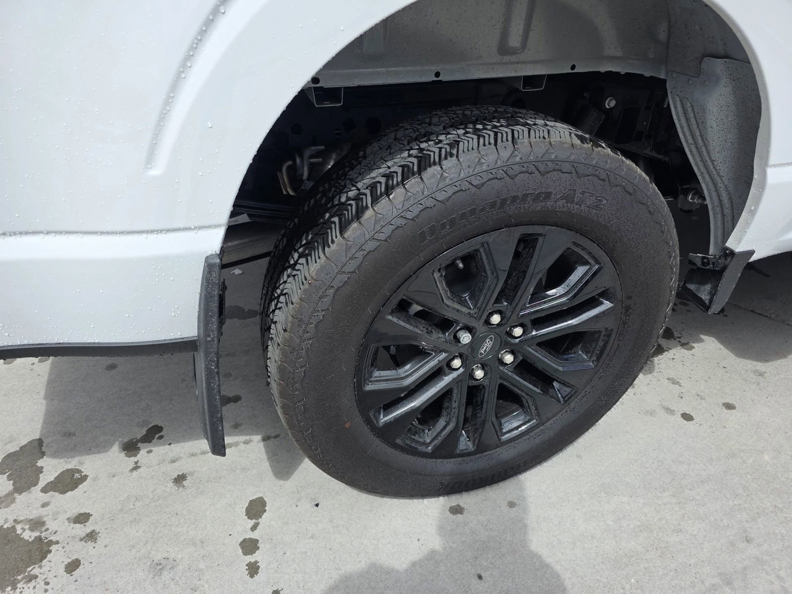 Used 2025 Ford F150 Lariat AWD/4WD image 13