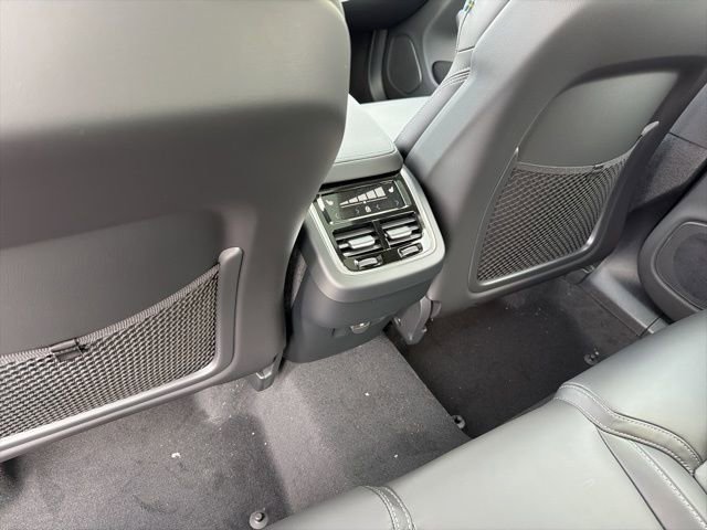 New 2026 Volvo XC60 B5 Ultra w/ Climate Package image 9