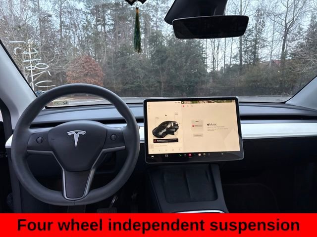 Used 2025 Tesla Model Y Long Range image 26