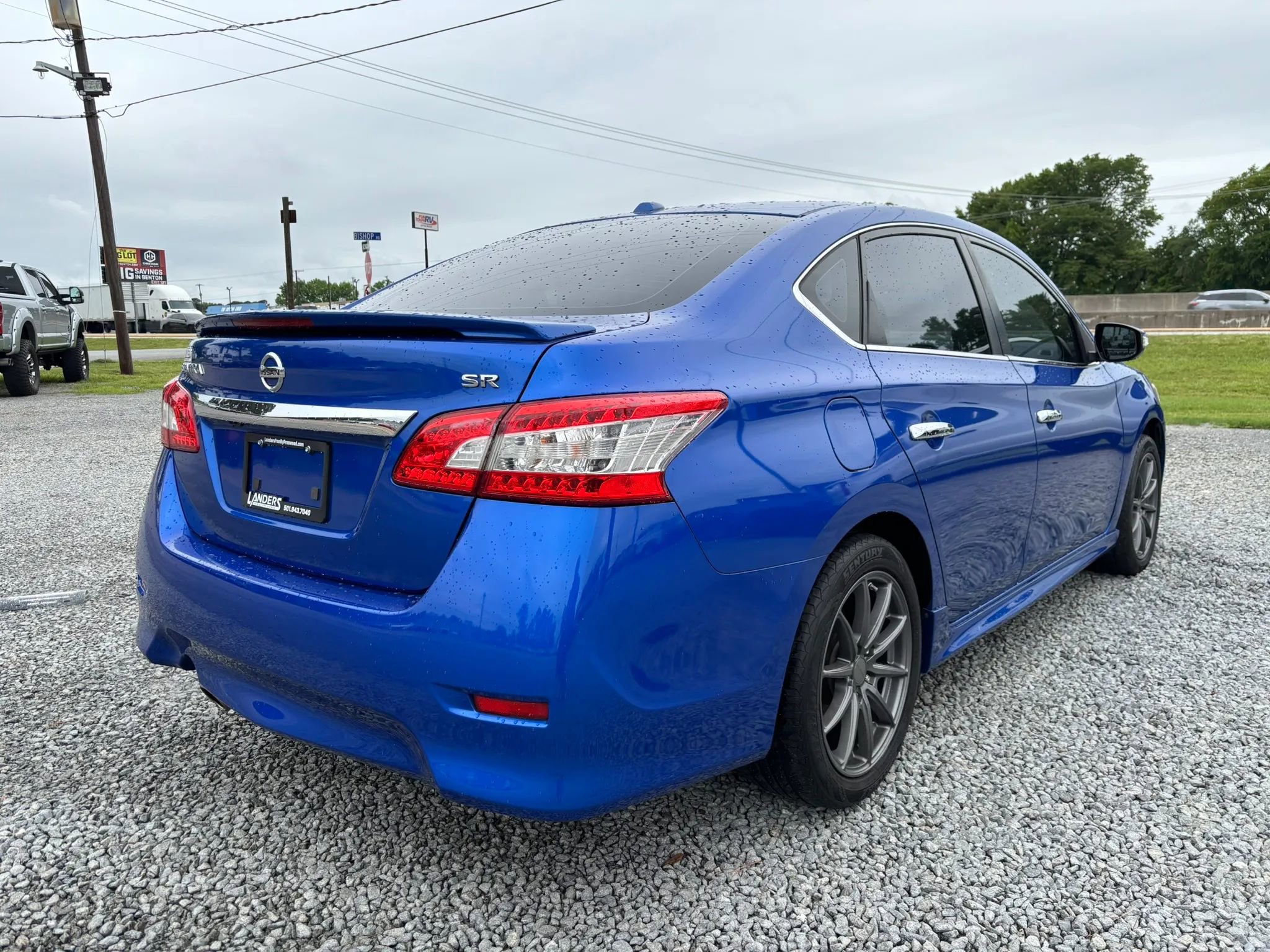 Used 2015 Nissan Sentra SR FWD image 8