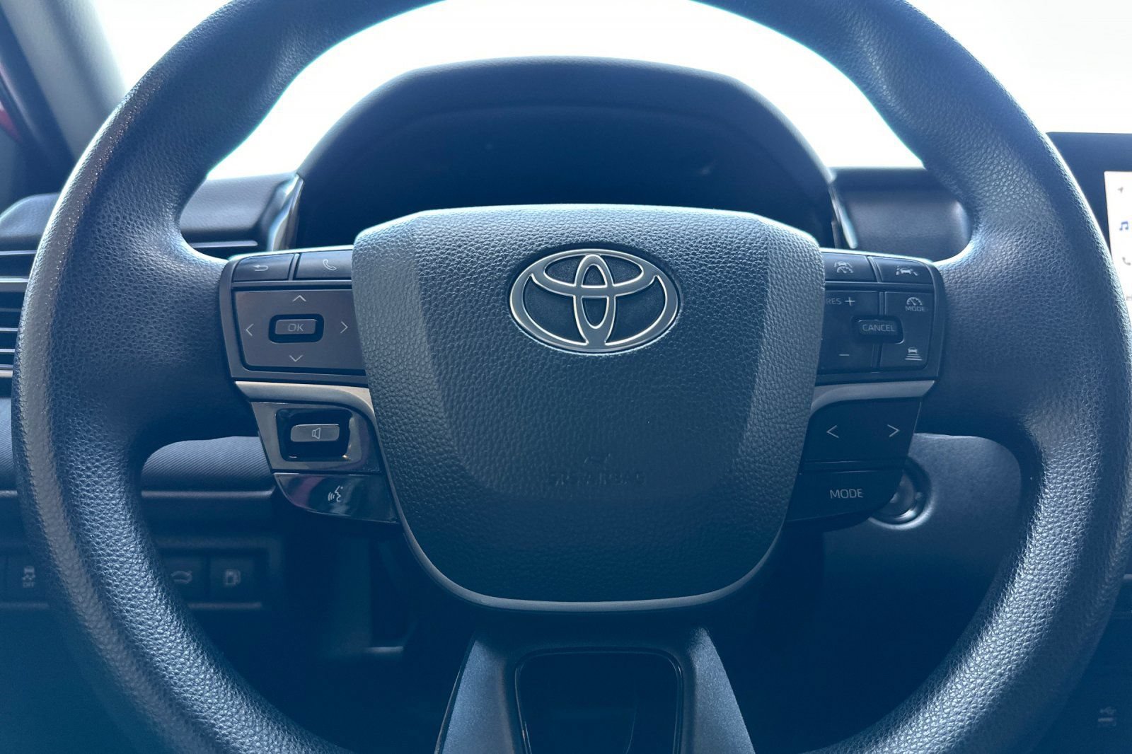 Certified 2025 Toyota Camry LE FWD image 22