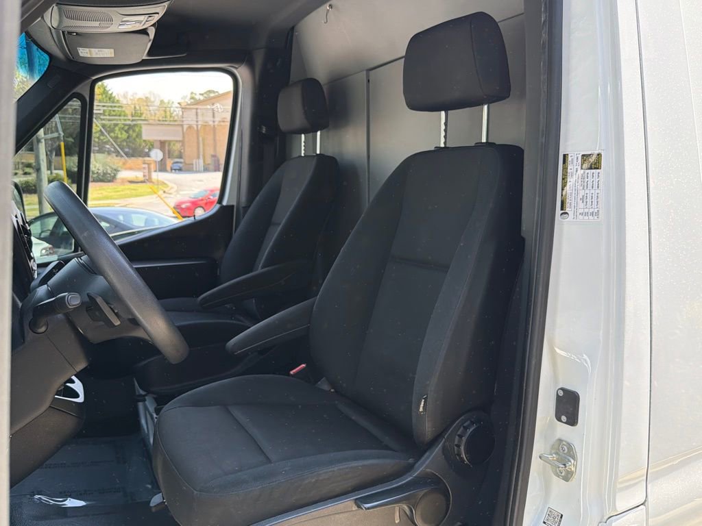 Used 2023 Mercedes-Benz Sprinter 144 Cargo w/ Acoustic Package image 28