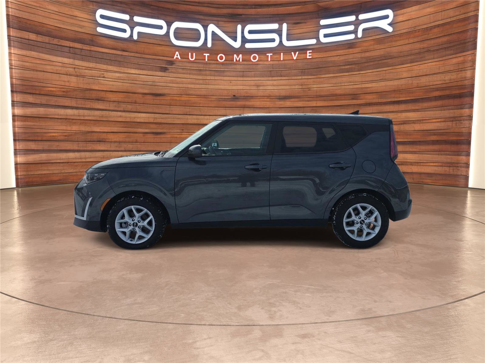 Used 2023 Kia Soul LX w/ Option Group 015 image 2