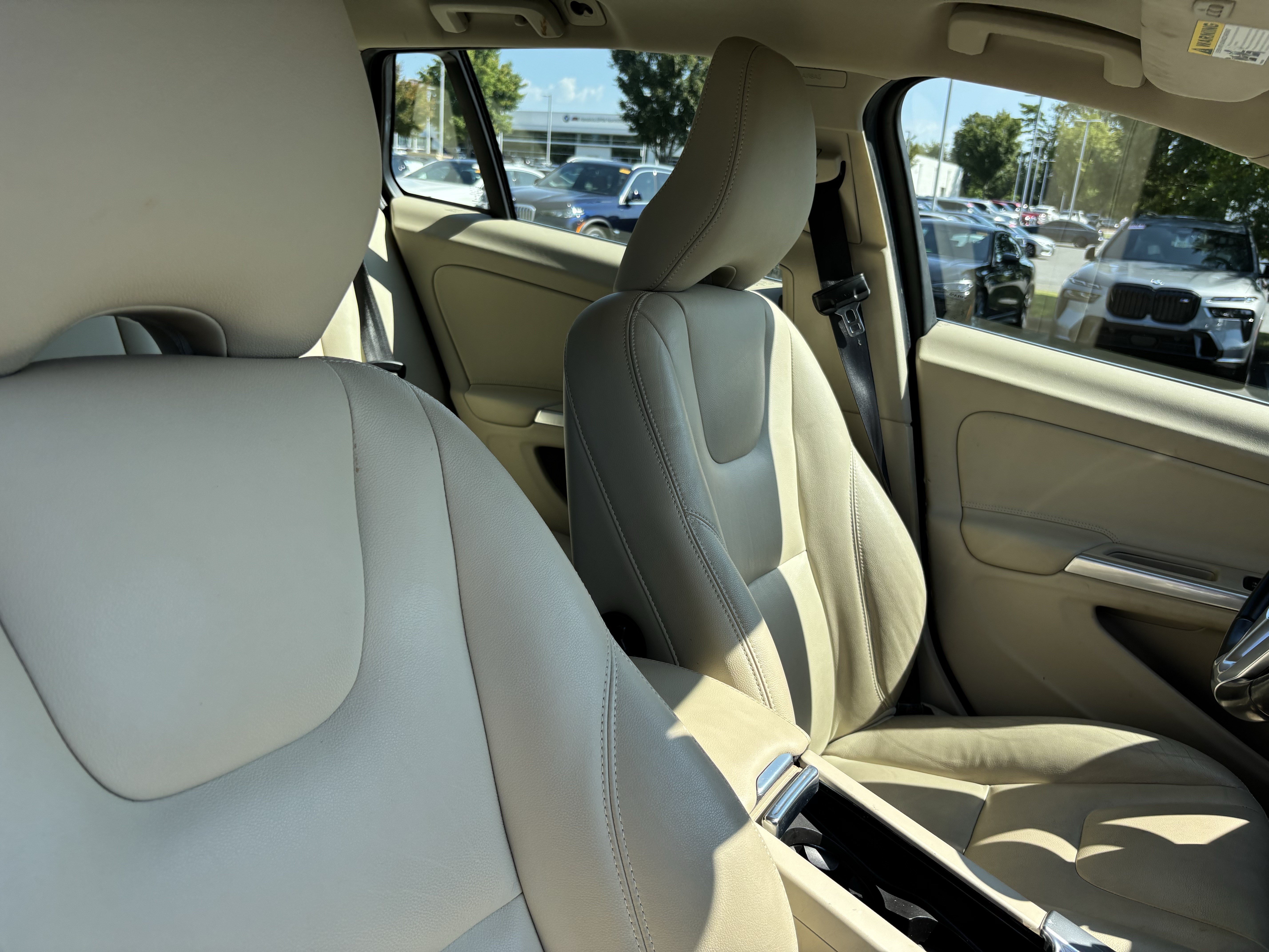 Used 2015 Volvo V60 T5 Premier Plus FWD image 35