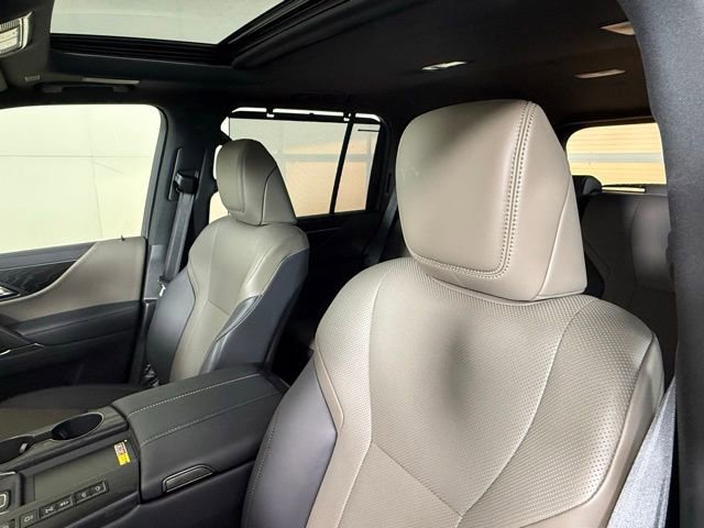 New 2025 Lexus LX 700h Overtrail image 14