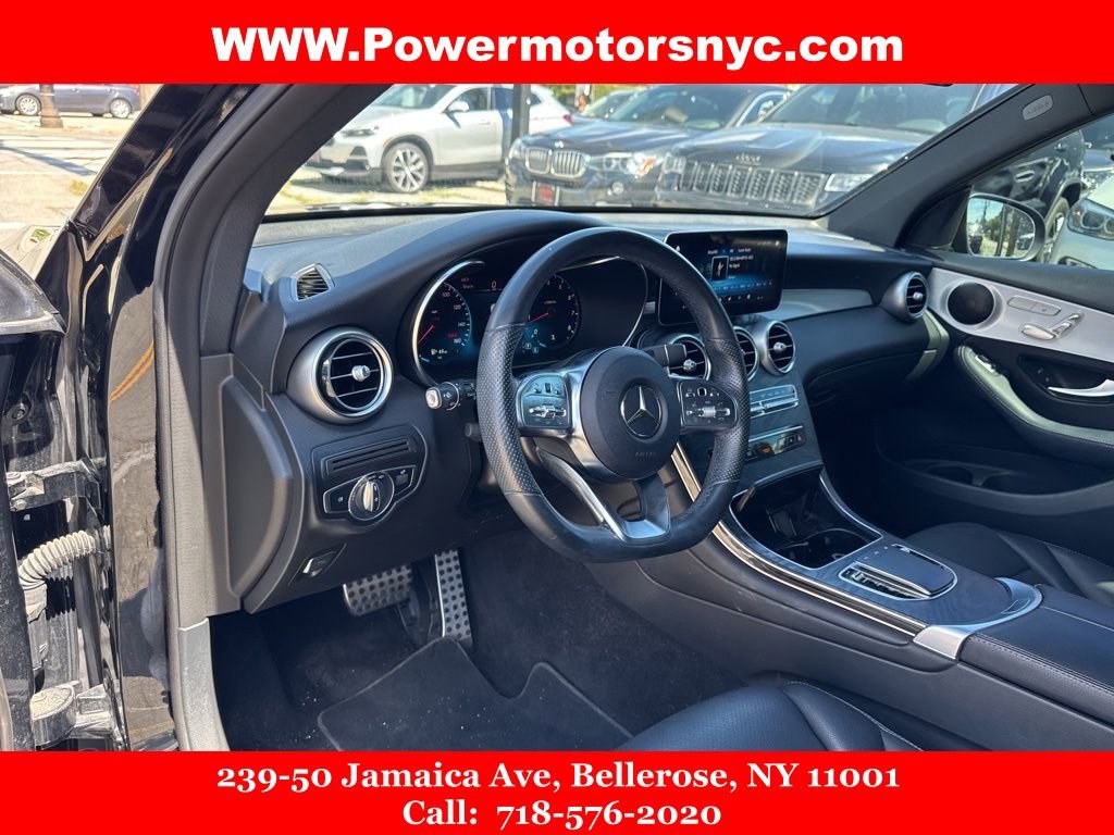 Used 2022 Mercedes-Benz GLC 300 4MATIC w/ AMG Line image 29