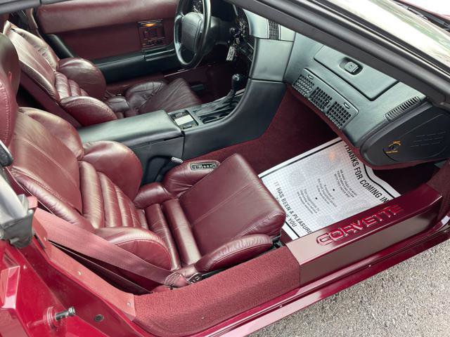 Used 1993 Chevrolet Corvette Convertible image 23