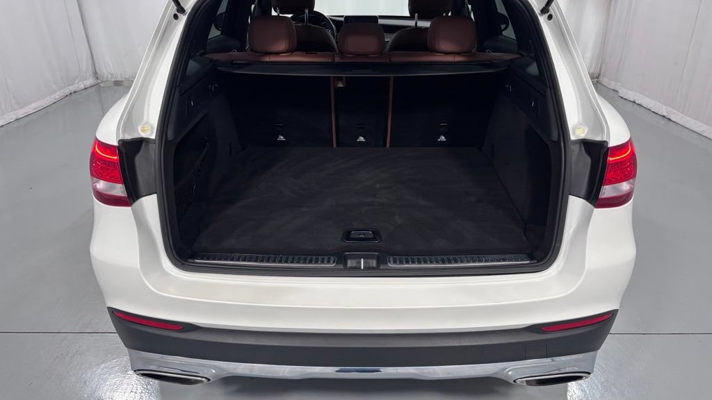 Used 2017 Mercedes-Benz GLC 300 4MATIC image 28