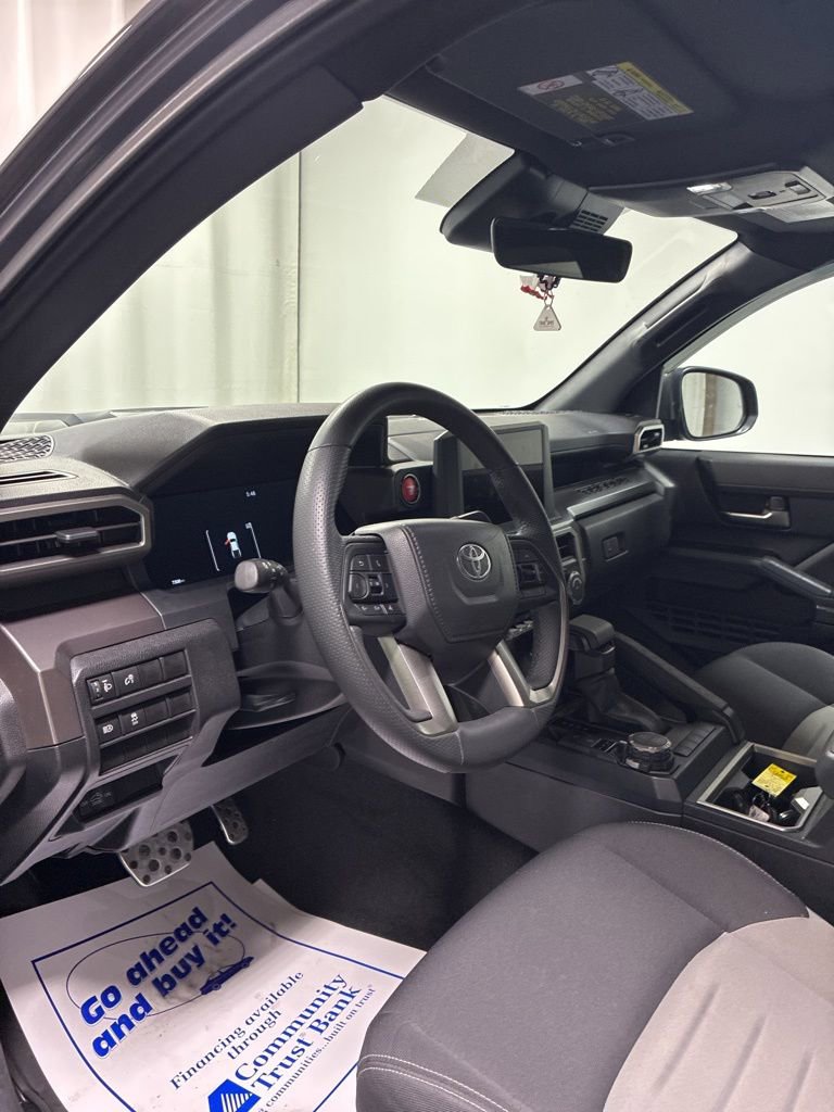 Used 2025 Toyota Tacoma TRD Sport image 12