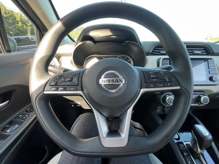 Used 2021 Nissan Versa SV FWD image 15