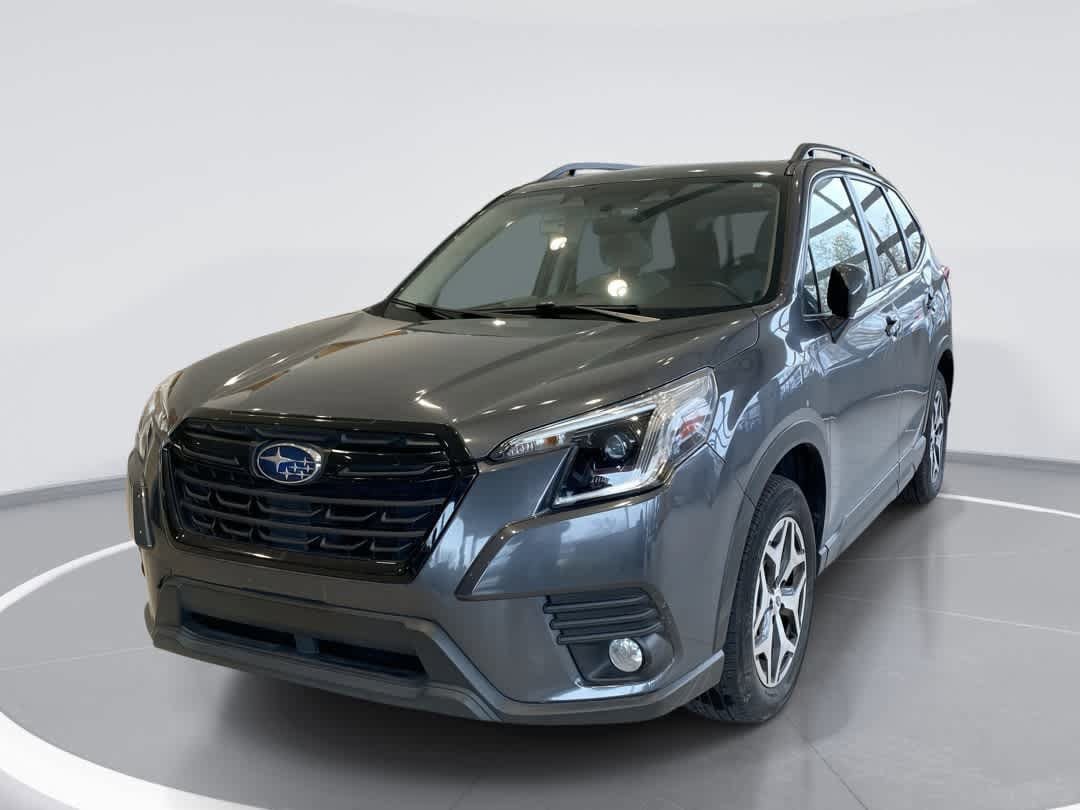 Used 2022 Subaru Forester Premium AWD/4WD image 1