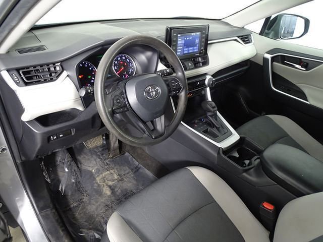 Used 2021 Toyota RAV4 XLE image 22