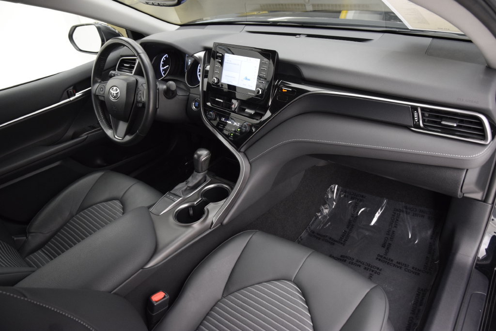 Used 2024 Toyota Camry SE w/ Convenience Package FWD image 14