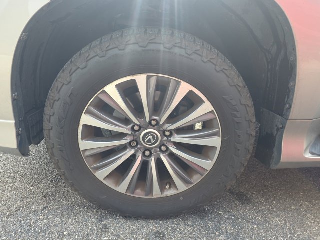 Used 2020 Lexus GX 460 Luxury w/ Accessory Package AWD/4WD image 3