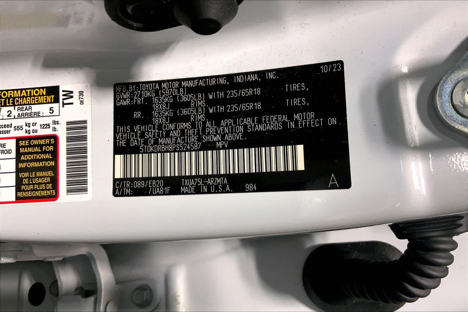 Used 2023 Toyota Highlander XLE AWD/4WD image 37