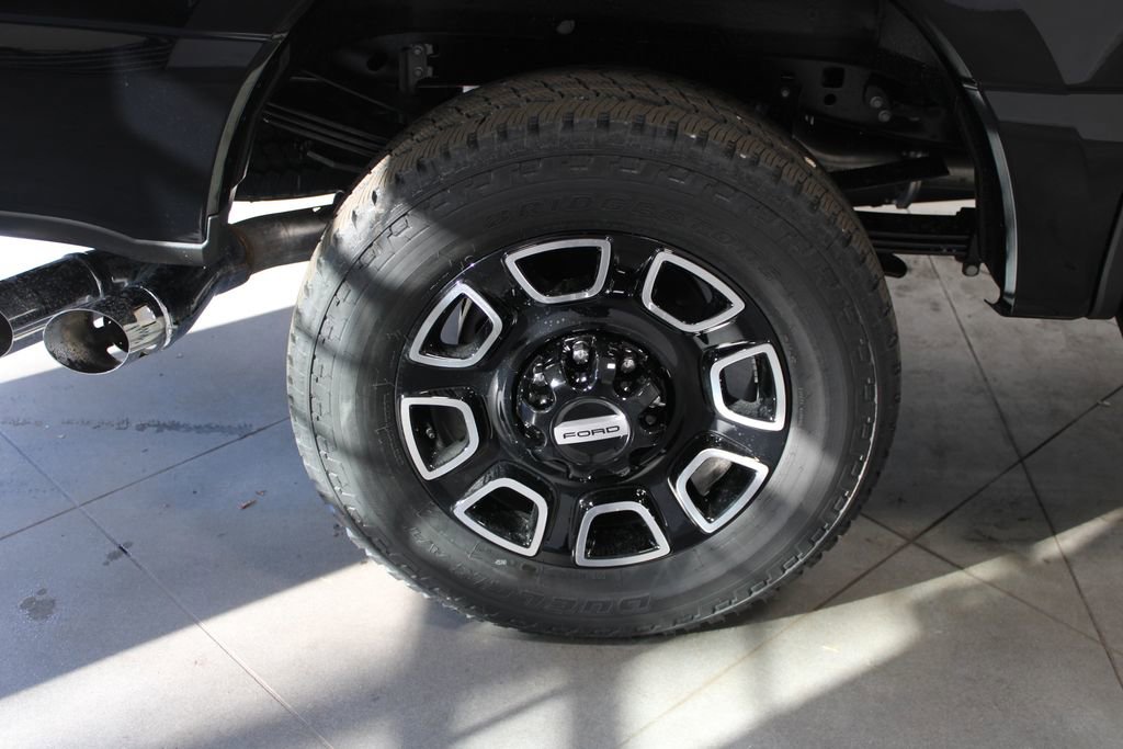 New 2026 Ford F250 Platinum image 15