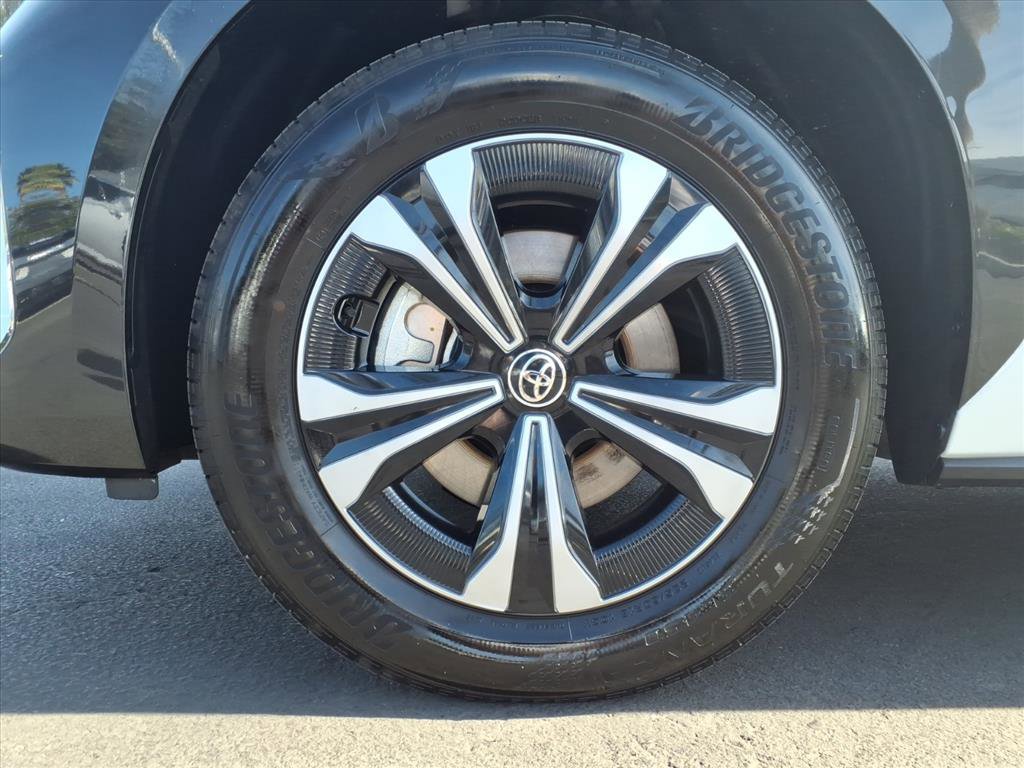 Certified 2025 Toyota bZ4X FWD image 13