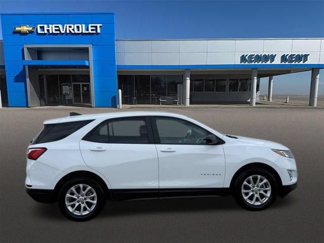 Used 2021 Chevrolet Equinox LS w/ LS Convenience Package FWD image 3