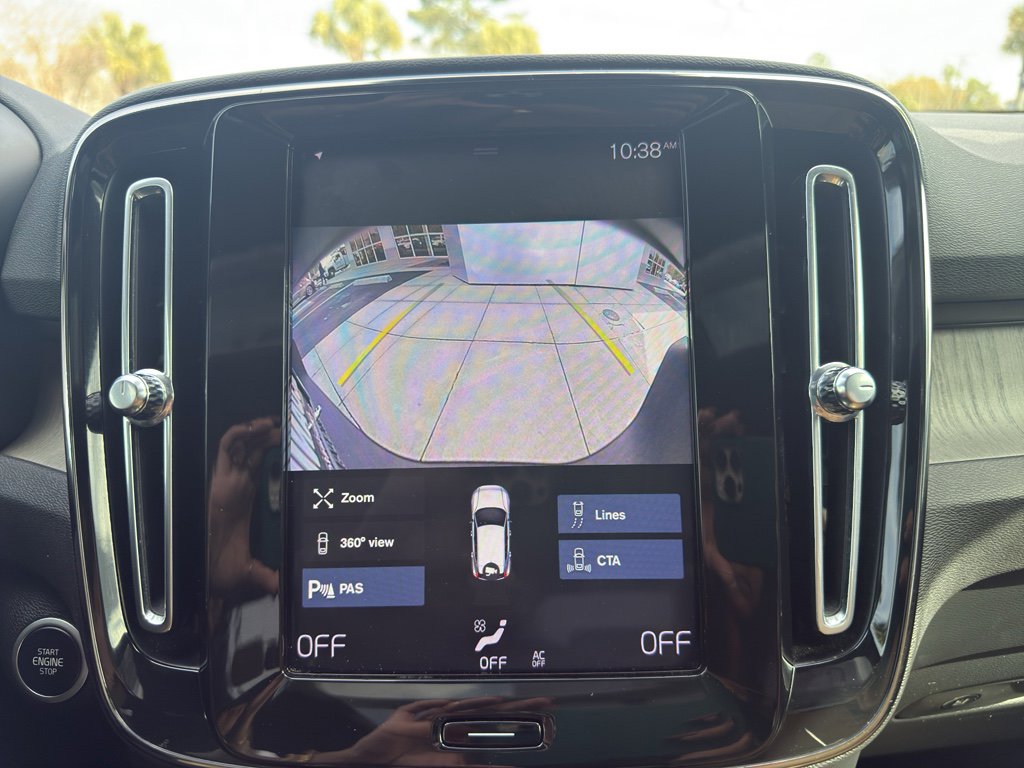 Used 2020 Volvo XC40 T4 Inscription w/ Protection Package Premier image 22