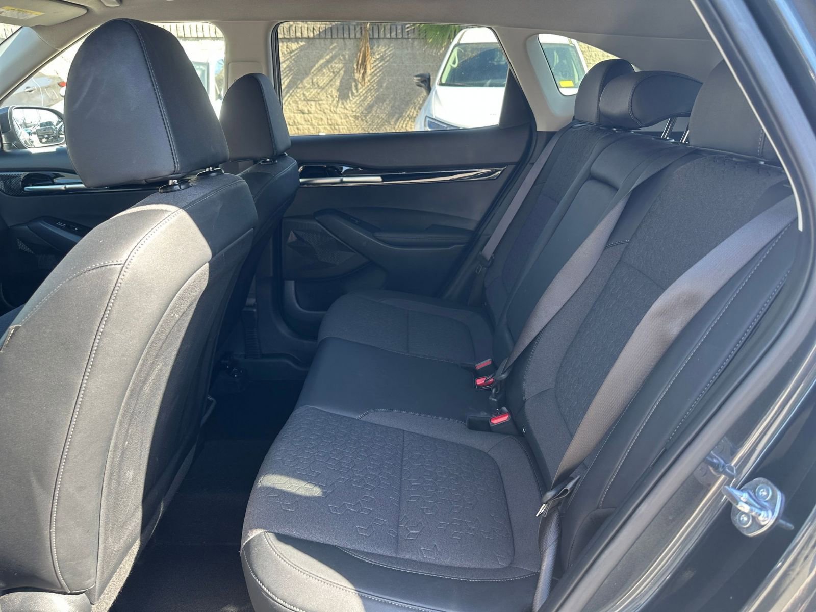 Used 2025 Kia Seltos S image 27