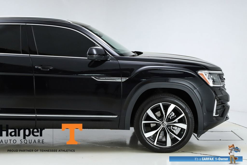 Used 2025 Volkswagen Atlas Cross Sport SEL Premium R-Line AWD/4WD image 12