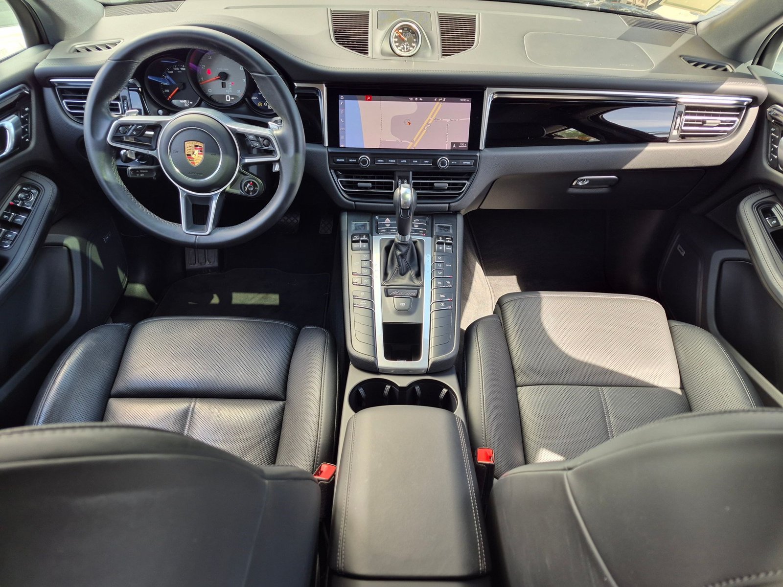Certified 2020 Porsche Macan S AWD/4WD image 24