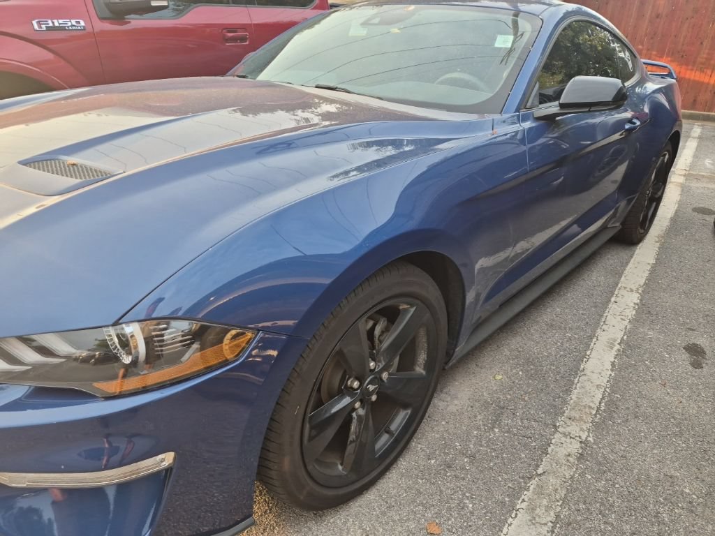 Used 2023 Ford Mustang Premium w/ Equipment Group 201A RWD image 3
