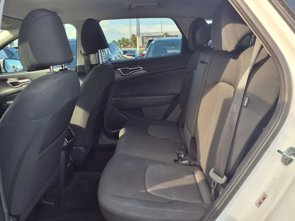 Certified 2026 Kia Sportage LX FWD image 17