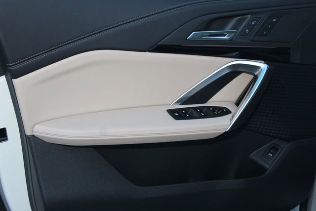 Used 2025 BMW X1 xDrive28i w/ Technology Package image 21