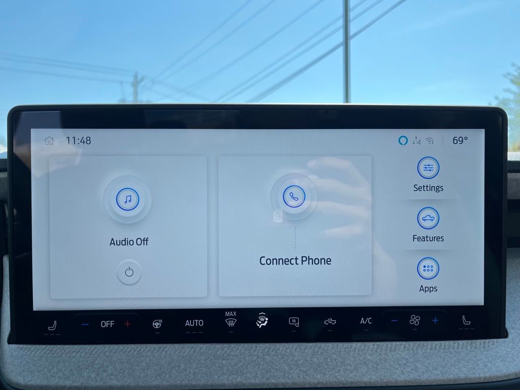 Used 2025 Ford Maverick XLT w/ XLT Luxury Package image 12