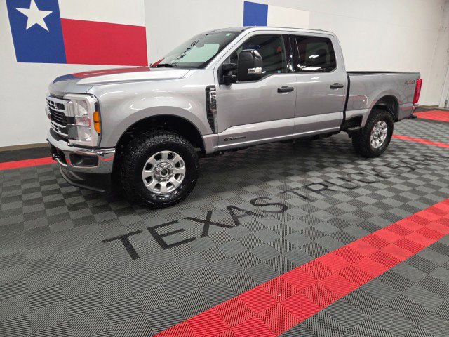 Used 2023 Ford F250 XLT image 2