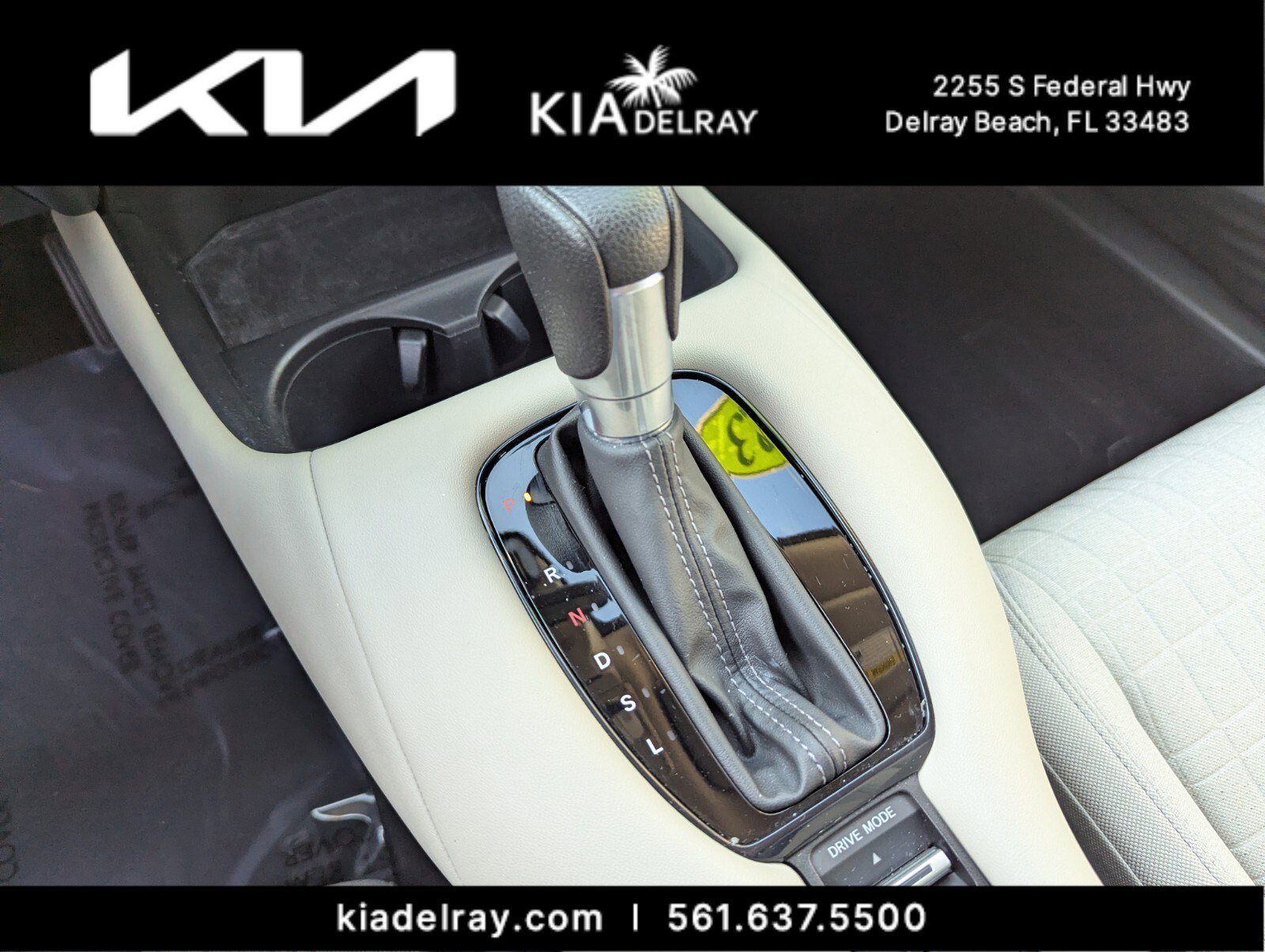 Used 2023 Honda HR-V LX image 24