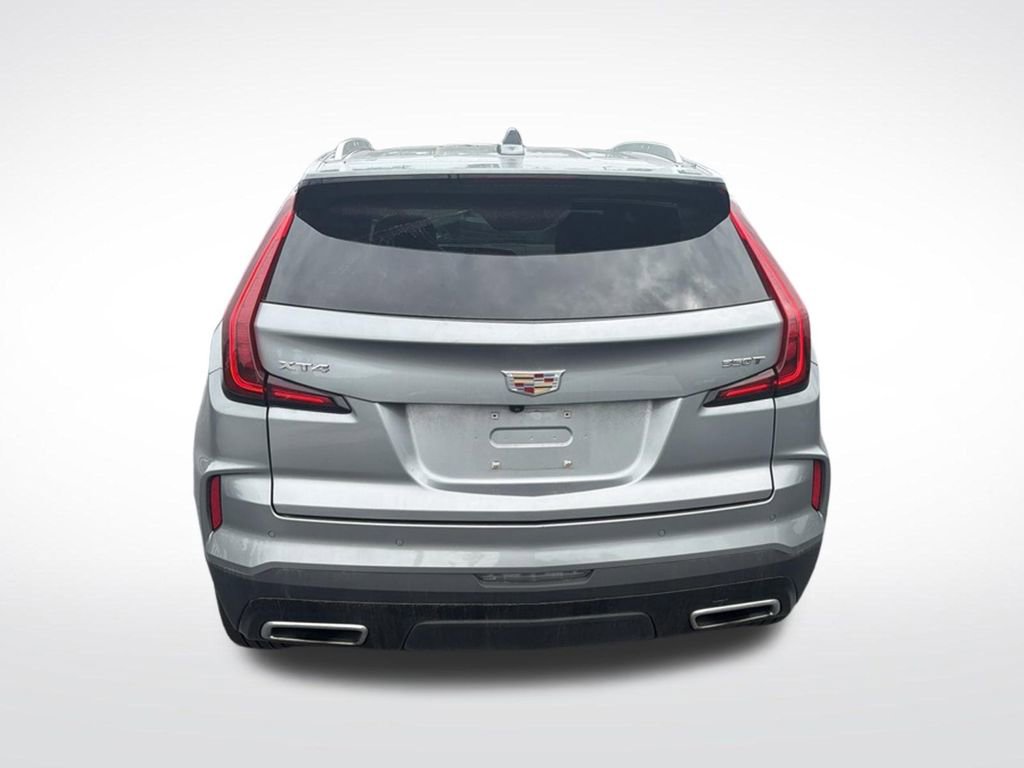Used 2025 Cadillac XT4 Premium Luxury FWD image 8
