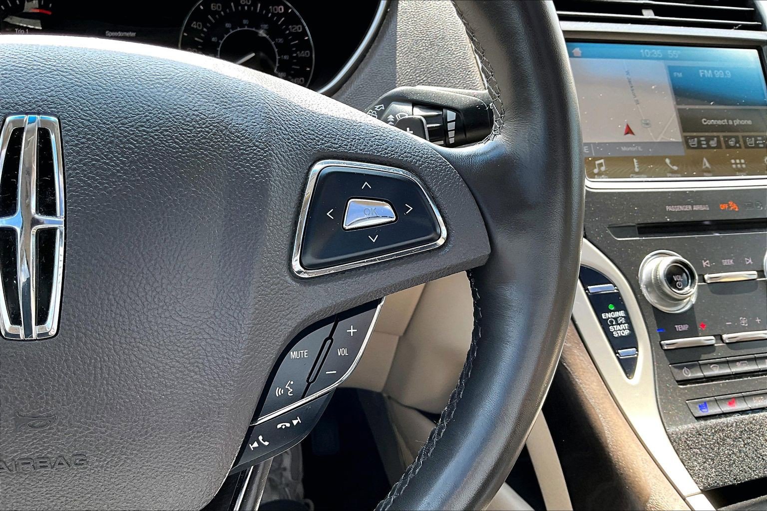 Used 2018 Lincoln MKX Reserve w/ Driver Assistance Package AWD/4WD image 23