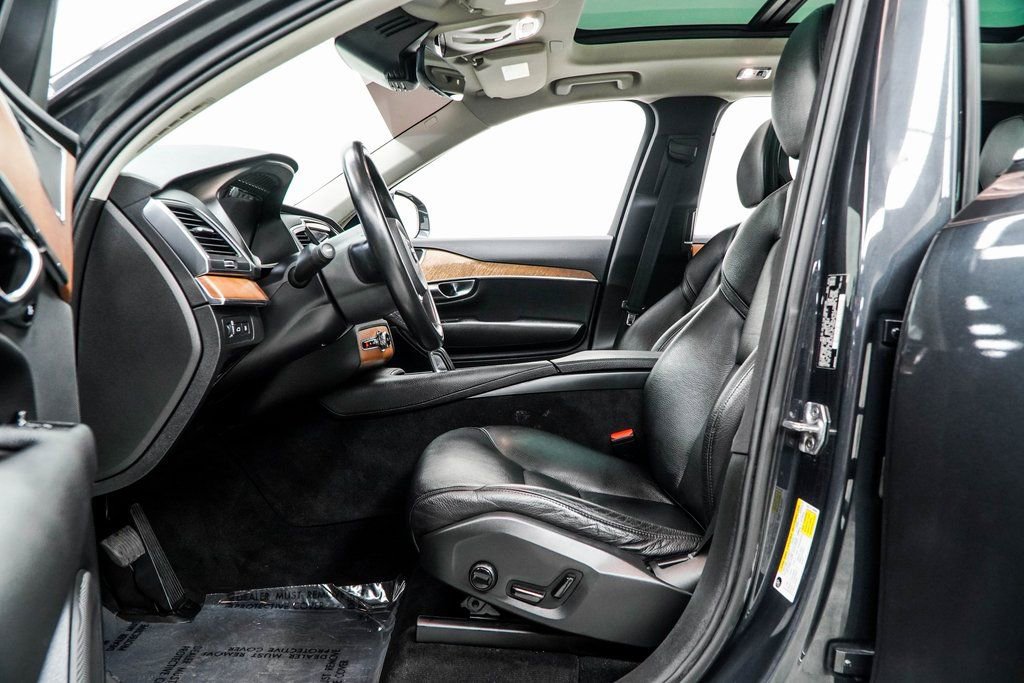 Used 2021 Volvo XC90 T8 Inscription Expression w/ Climate Package image 37