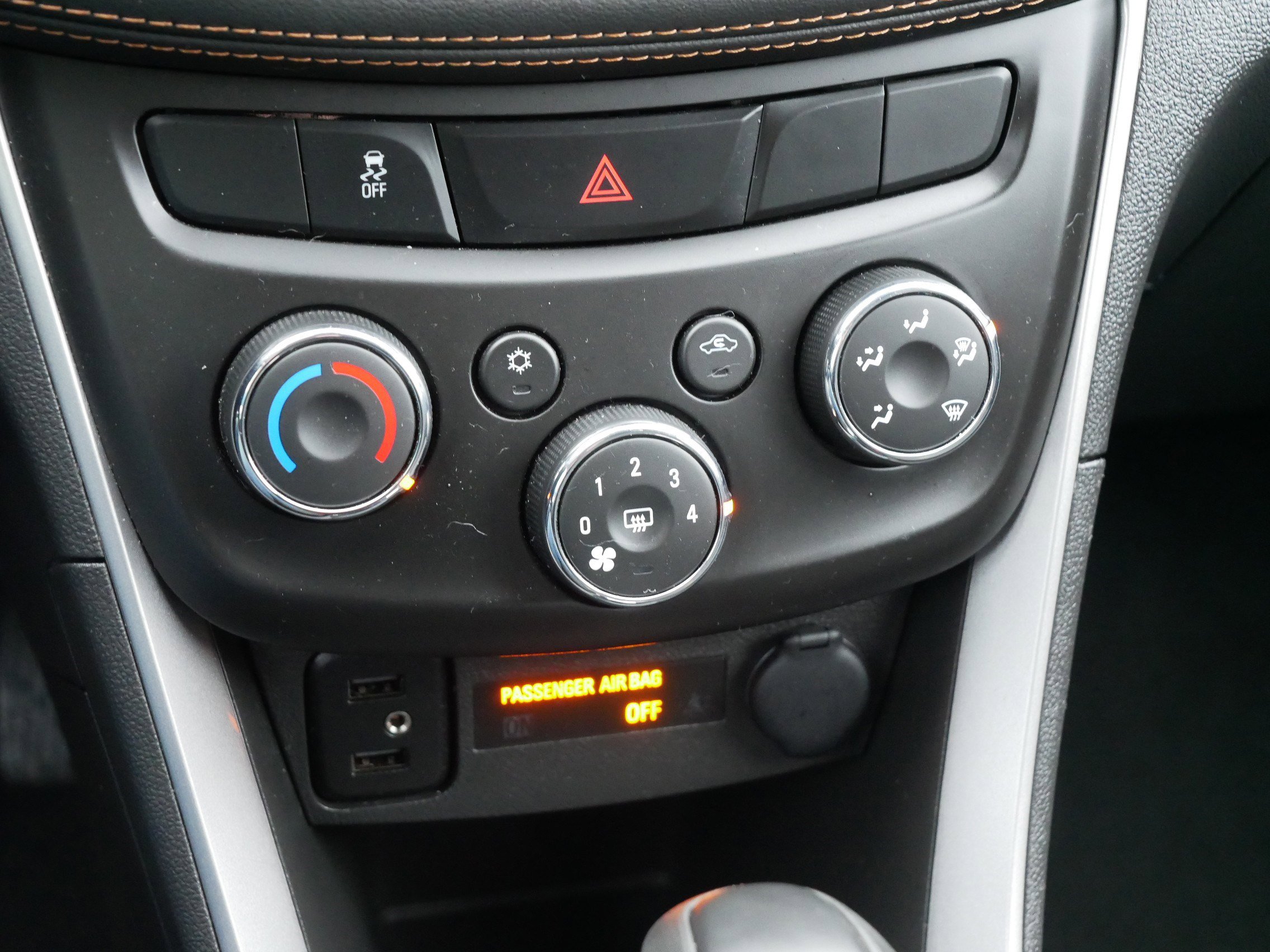 Used 2022 Chevrolet Trax LS w/ Tint and Cruise Package image 23