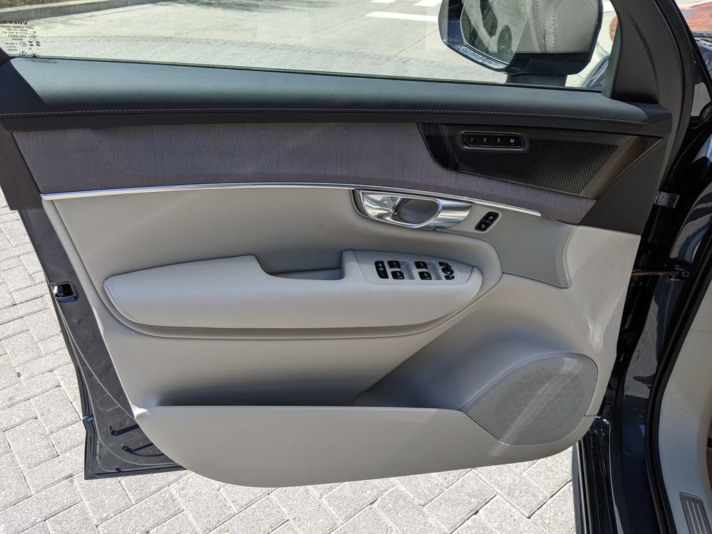 New 2026 Volvo XC90 T8 Ultra AWD/4WD image 9