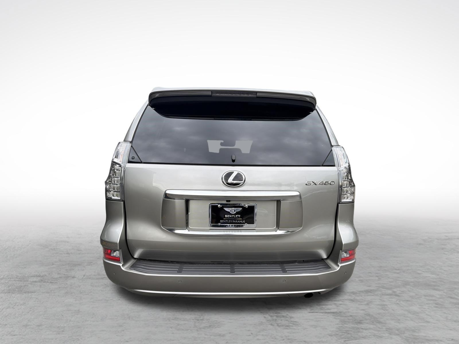 Used 2023 Lexus GX 460 Premium w/ Premium Package AWD/4WD image 9