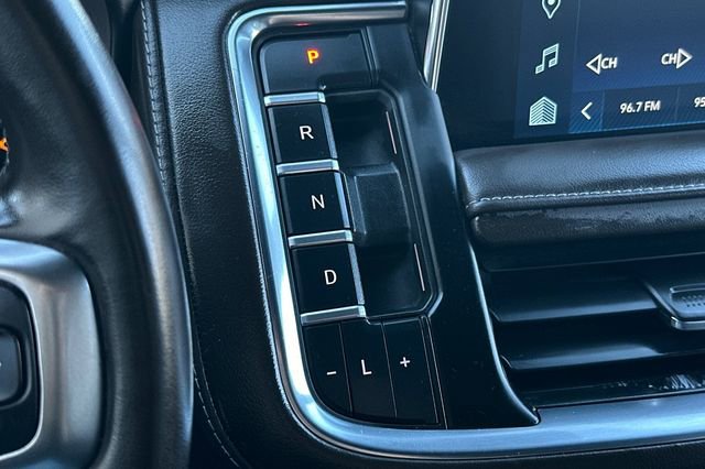 Used 2023 Chevrolet Tahoe Z71 w/ Z71 Off-Road Package image 24