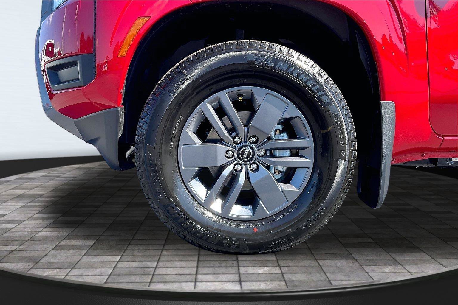 New 2027 Nissan Frontier SV w/ SV Convenience Package RWD image 12