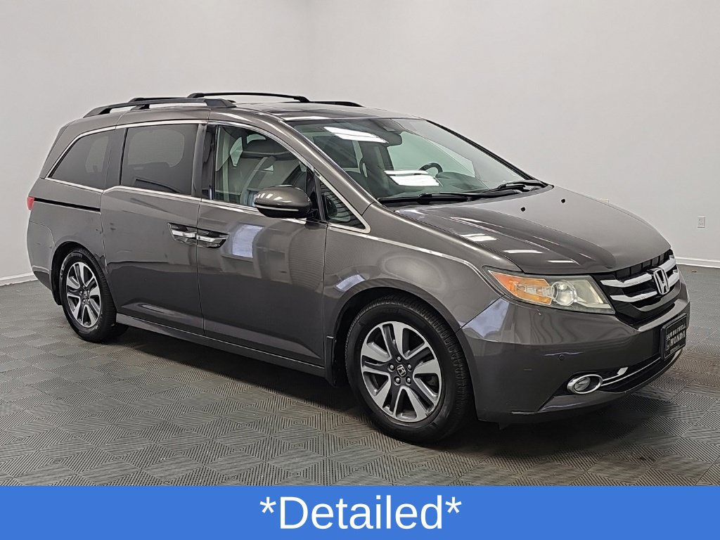 Used 2016 Honda Odyssey Touring Elite image 2