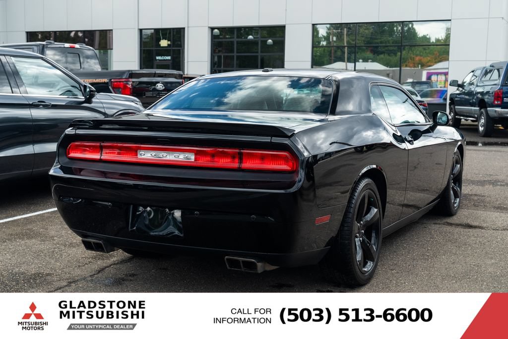 Used 2013 Dodge Challenger R/T Plus RWD image 7