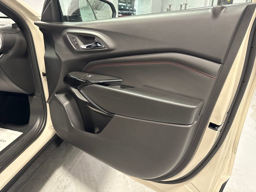 New 2026 Chevrolet Trax RS w/ Driver Confidence Package FWD image 37
