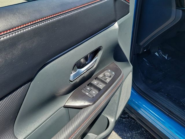 Used 2025 Nissan Kicks SR AWD/4WD image 10