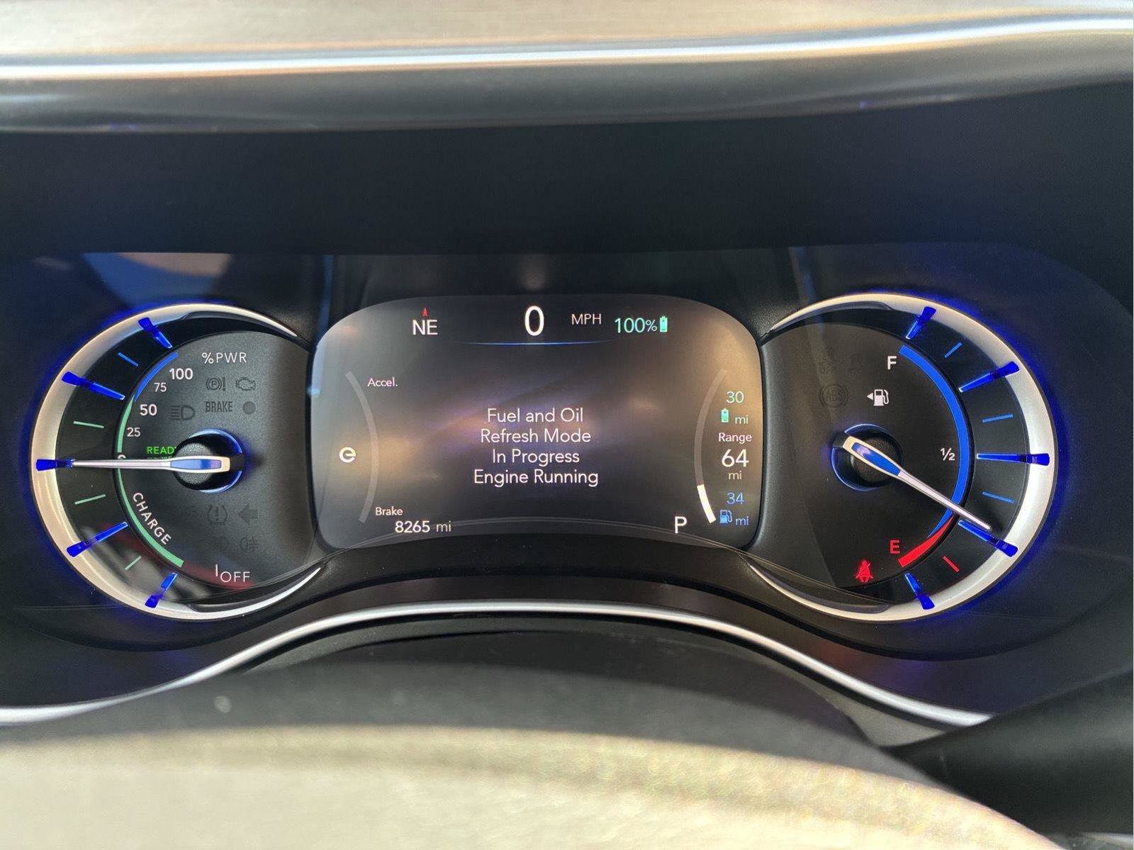 Used 2024 Chrysler Pacifica Premium FWD image 30