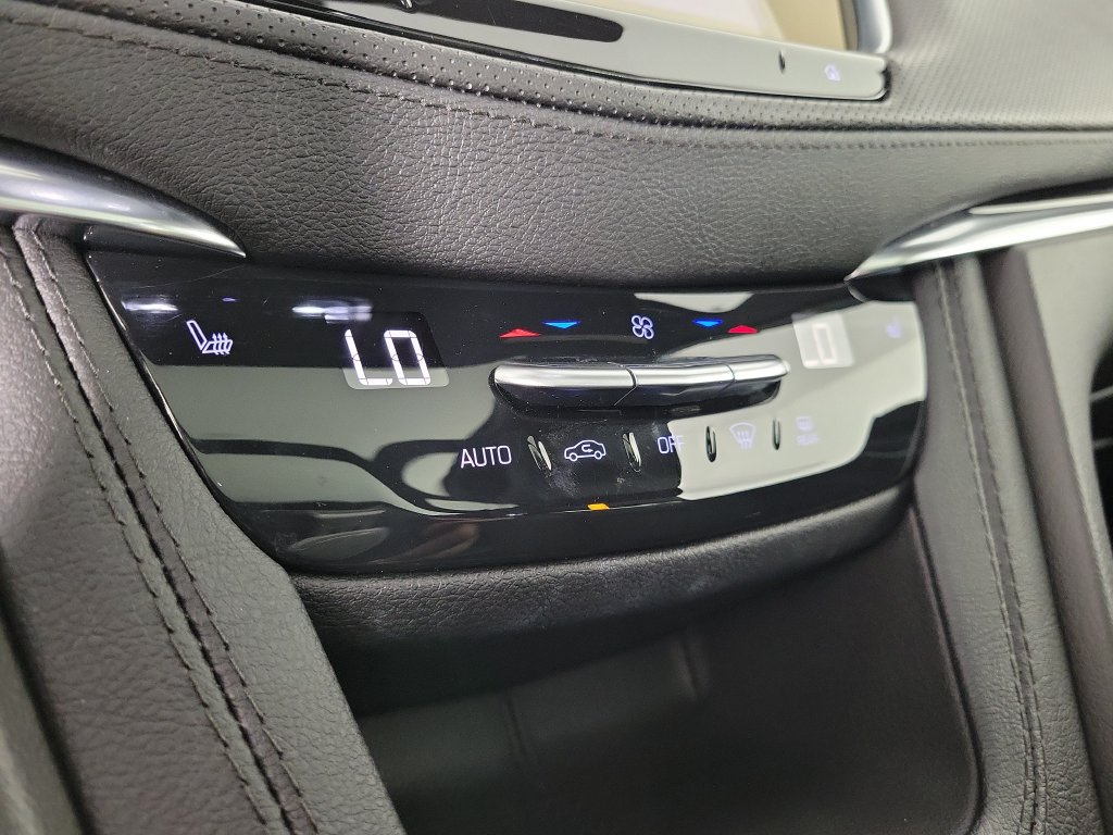 Used 2023 Cadillac XT5 Premium Luxury FWD image 29